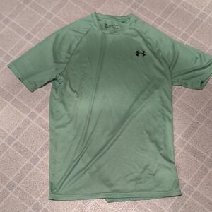 Under Armour Men's Green T-Shirt